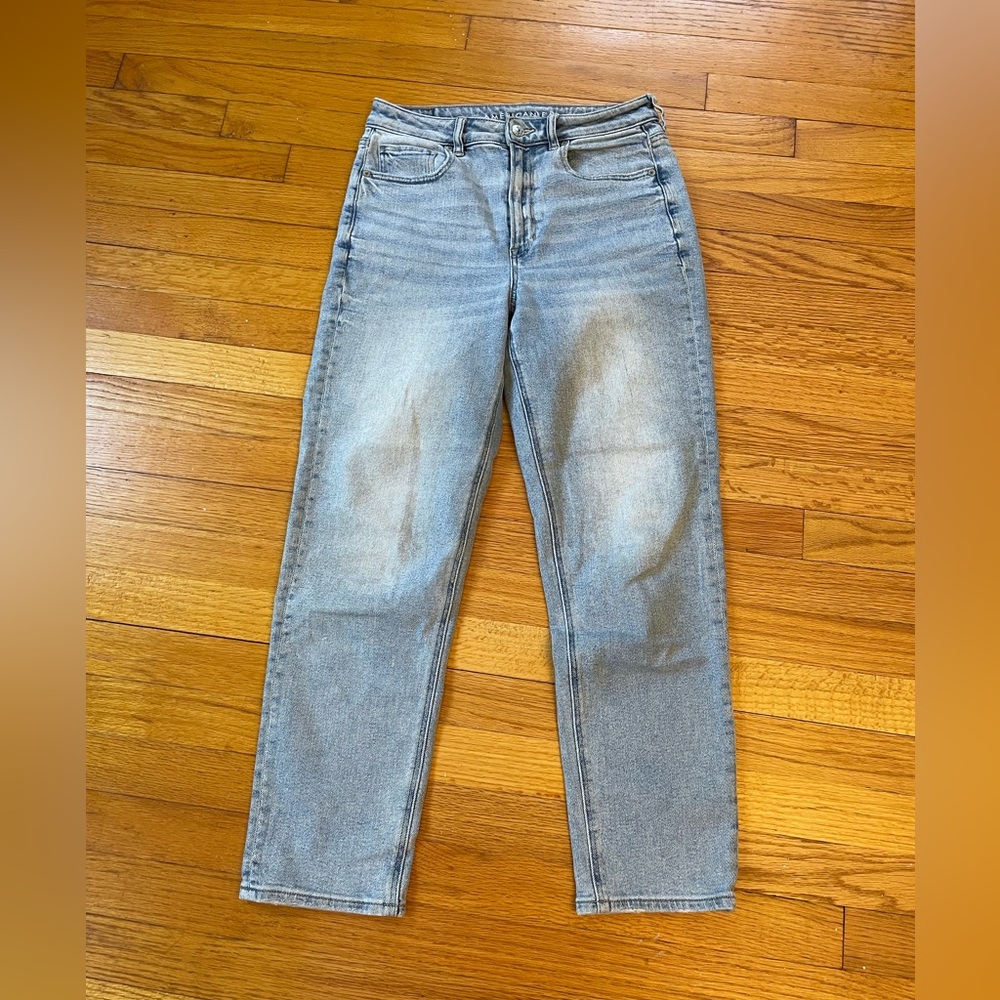 American Eagle Mom Straight Jean Size 6